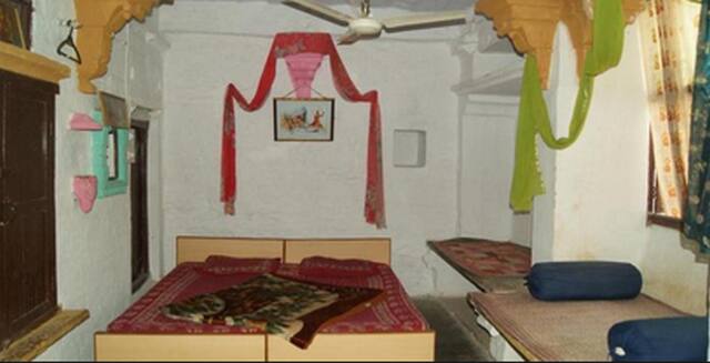 Hotel Jeel Guest House, Rajkot 3
